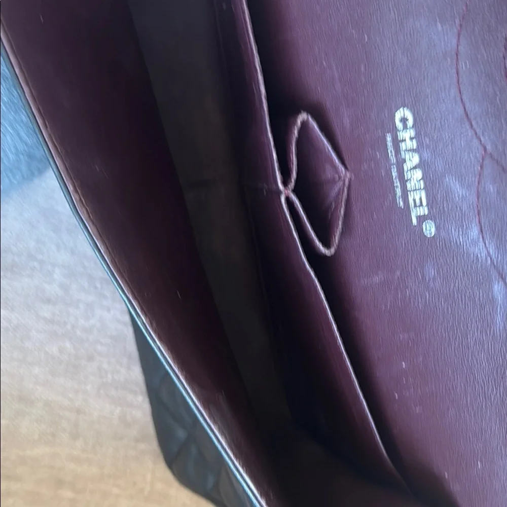 Chanel Black Quilted Bag - Picture 6 of 12